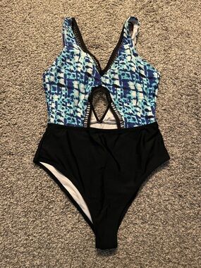Cupshe Blue Patterned & Black One-Piece Swimsuit
